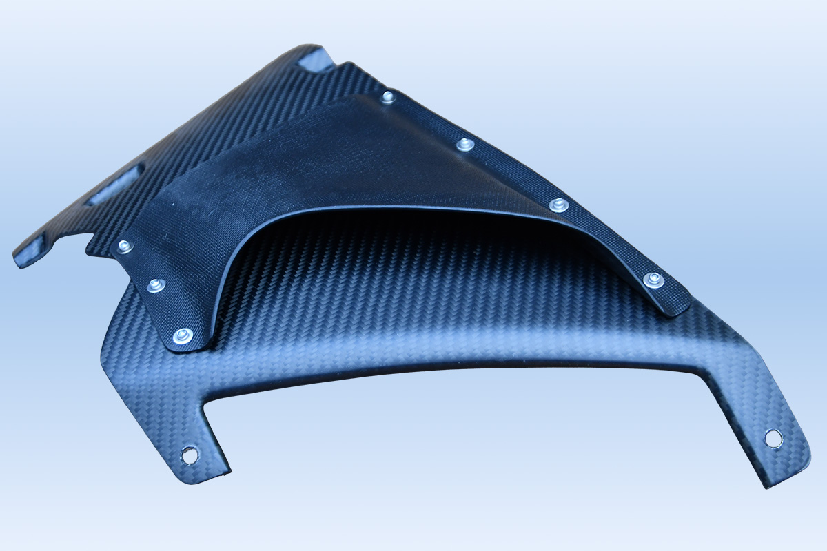 フロントクラムシェル　V6エキシージ用